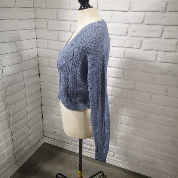 NWT Aeropostale Ladies Size XS Blue Cropped V-neck Sweater - Picture 5 of 11